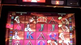 Red Mansions slot machine bonus win 2 retriggers