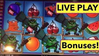 LIVE PLAY and Bonuses on Crank's Bash Slot Machine