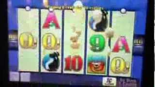 Whales Of Cash  Slot Machine Great Line Hit 5 Clams & Whales