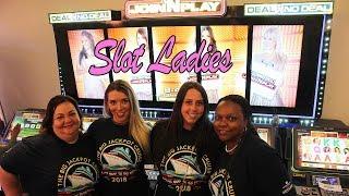 Deal or no Deal with Your Favorite Slot Ladies!