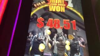 SUPER BIG WIN - The Walking Dead Slot Machine Bonus