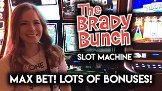 Trying the Brady Bunch Slot Machine! MAX BET! Lots of BONUSES!!!