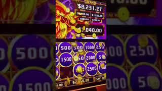 Huge Slot Machine Jackpot Bonus Win!