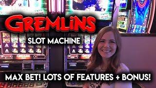 GREMLINS! Slot Machine! Max Bet LOTS of Random Features and BONUS!