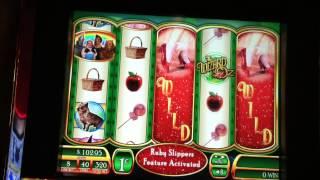 Wiizard of Oz Ruby Slippers Slot Machine Bonus - Glinda Bubbles