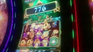 Mom's Fu Dao Le Bonus and Buffalo Deluxe Line Hit Slot Machine