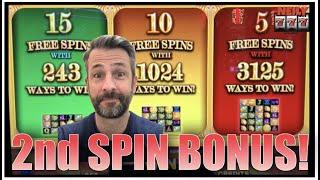 It took me just 2 SPINS to get the BONUS on RAKIN BACON Slot Machine!