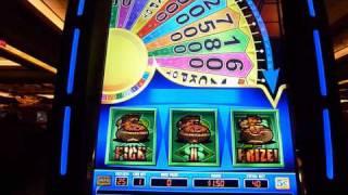 U-Spin Slot Machine Bonus Win (queenslots)