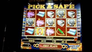 Open the Vault Slot Machine Bonus Win (queenslots)
