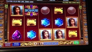 Da Vinci Diamonds slot machine bonus