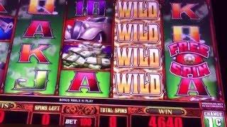 Bonnie and Clyde slot machine free spin bonus