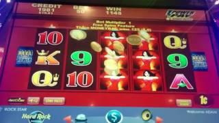 Wicked Winnings 2 II Slot Machine Line Hit Respin Bonus