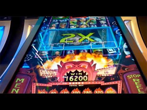 Beetlejuice Slot Machine Bonus  - $8 Max Bet Bonuses! $1000 Compilation (4 videos)