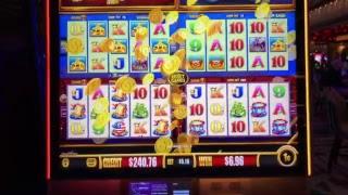 •LAS VEGAS LIVE • $500 Slot Machine Play on the Strip!