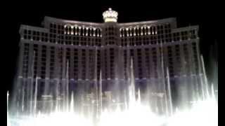 Bellagio Fountains at NIGHT in Las Vegas - Christmas 2012