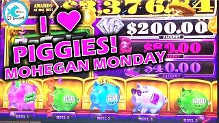 I LOVE THIS GAME! ⋆ Slots ⋆️ PIGGY PARADE MAX BET LIVE PLAY AND BONUSES @ MOHEGAN SUN! CUTEST GAME EVER!