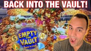 • King Jason goes into THE VAULT!! •