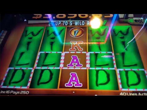 Clue Slot Machine - BIG WIN in the Dining Room Bonus Round!