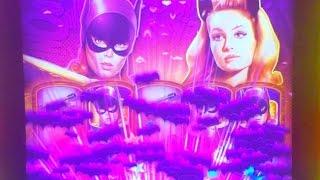 ++NEW Batgirl & Catwoman slot machine, DBG #1