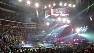 Luke Bryan Live - This is how we roll / special guest singer Sioux Falls SD