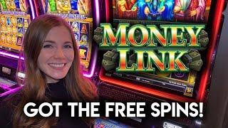 First Time Getting The Free Spins BONUS! Money Link Slot Machine!