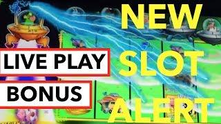 LIVE PLAY and Bonuses on Invaders Return from Planet Moohlah Slot Machine