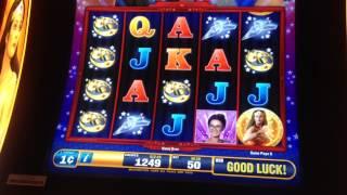 SECOND LOOK: Wonder Woman Slot Machine LIVE GAMEPLAY