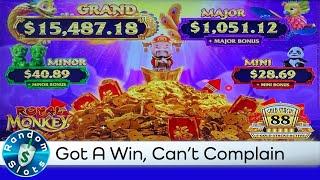 Royal Monkey Slot Machine Win